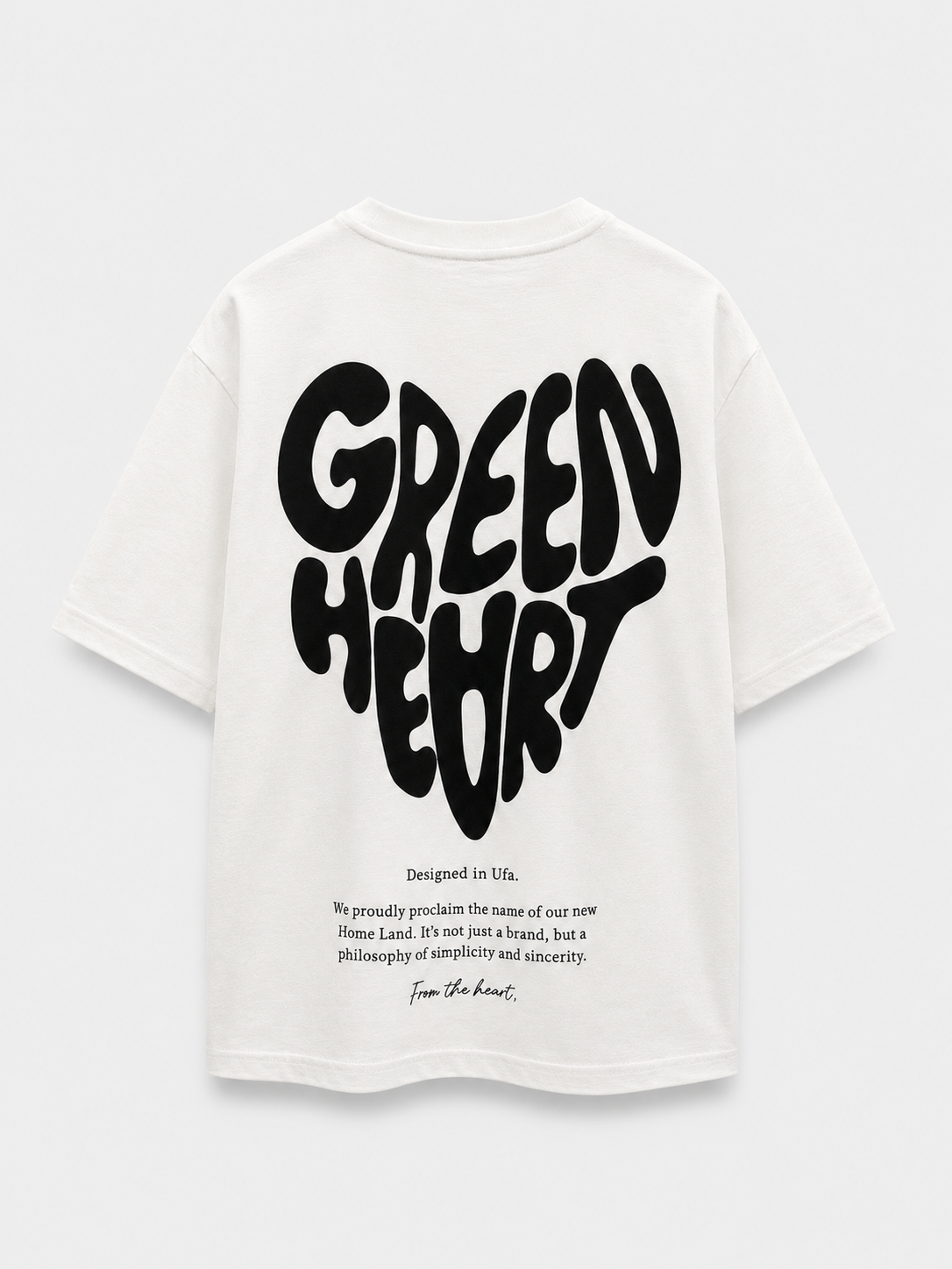 Short sleeve T-shirt with with exclusive graphic prints on the front and back, featuring a round neck. Made from 100% premium interlock cotton.