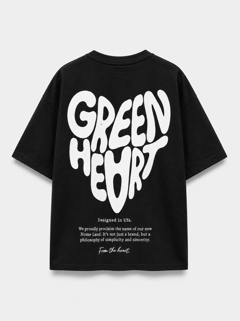 Short sleeve T-shirt with with exclusive graphic prints on the front and back, featuring a round neck. Made from 100% premium interlock cotton.